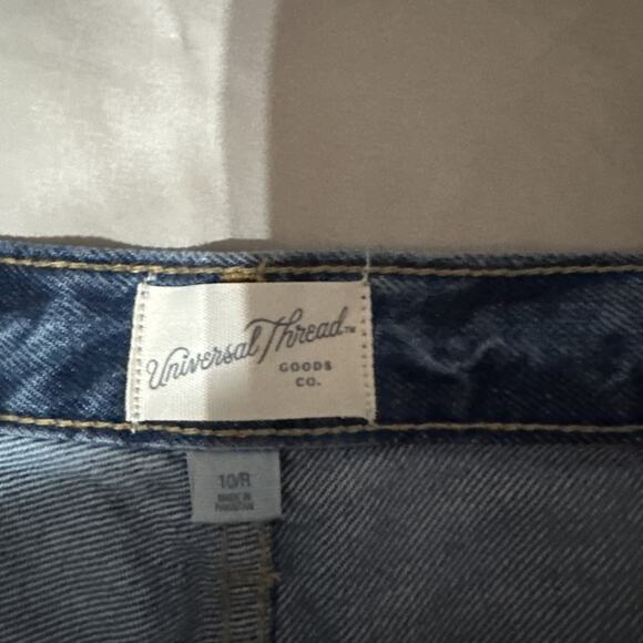 Universal Thread Good Co Long Jean Shorts Size 10 - Picture 4 of 5